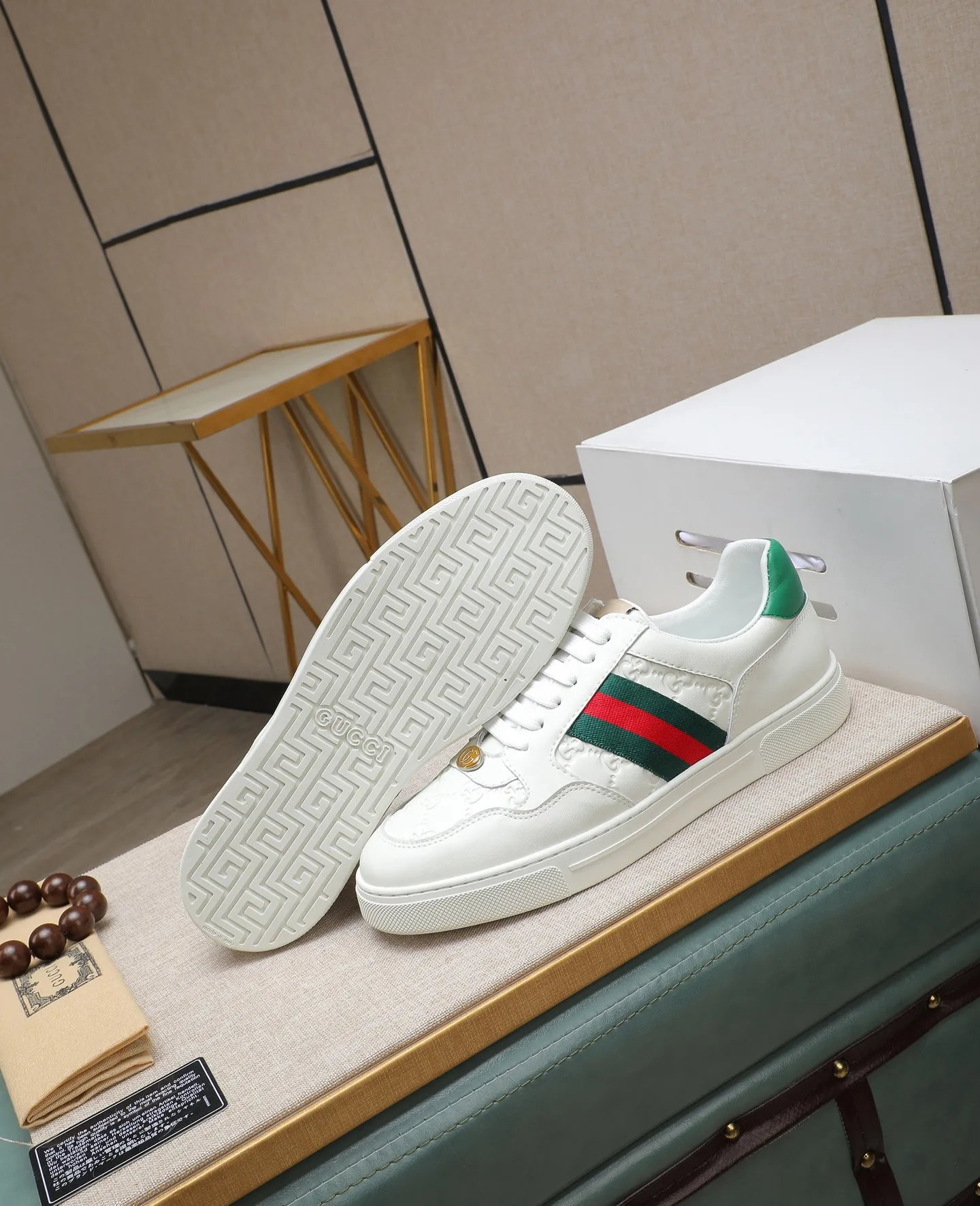 Men's men's shoes 💰440 GUCCI🔍🔍The latest model is on sale at the same time at the counter. Original calfskin imported from Italy, genuine leather lining, (high-end, noble, and classy) with exquisite workmanship. Sole: Original sole provided by the original factory, ⚠Exclusive double-layer movable molded sole super comfortable⚠, real shot 🎬The real thing is better🔍🔍"High quality·Follow the order" Code number 38-44